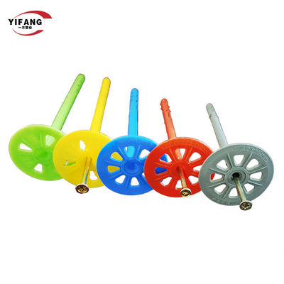 壁は55mmのねじ締める物が付いているプラスチック絶縁材のアンカーをボルトで固定する